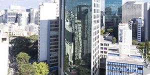 clinica_implart_5 Dentes de tubarão: imagens divulgadas na internet como lentes dentais, mas não são.