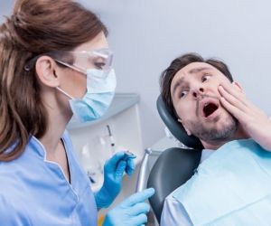 dor-no-implante-dentario O que é Mewing?