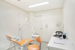 clinica de implantes dentarios