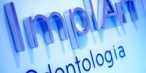 5e0b3bdf Carga imediata - Implante dentário mais rápido