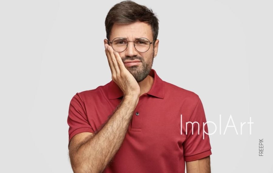 b5b977fa O que fazer quando a prótese dentária machuca?
