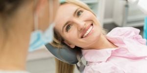 e9243460 Implante dental - 4 coisas que você precisa saber antes de fazer o seu